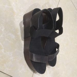 Super comfy sandals